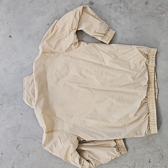 Vintage windbreaker jacket tan medium - Picture 6 of 9